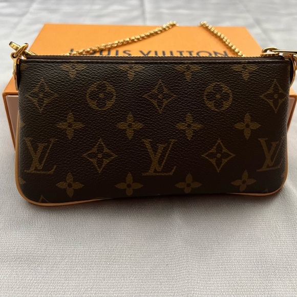 Authentic Louis Vuitton preloved mini pochette - Picture 4 of 8